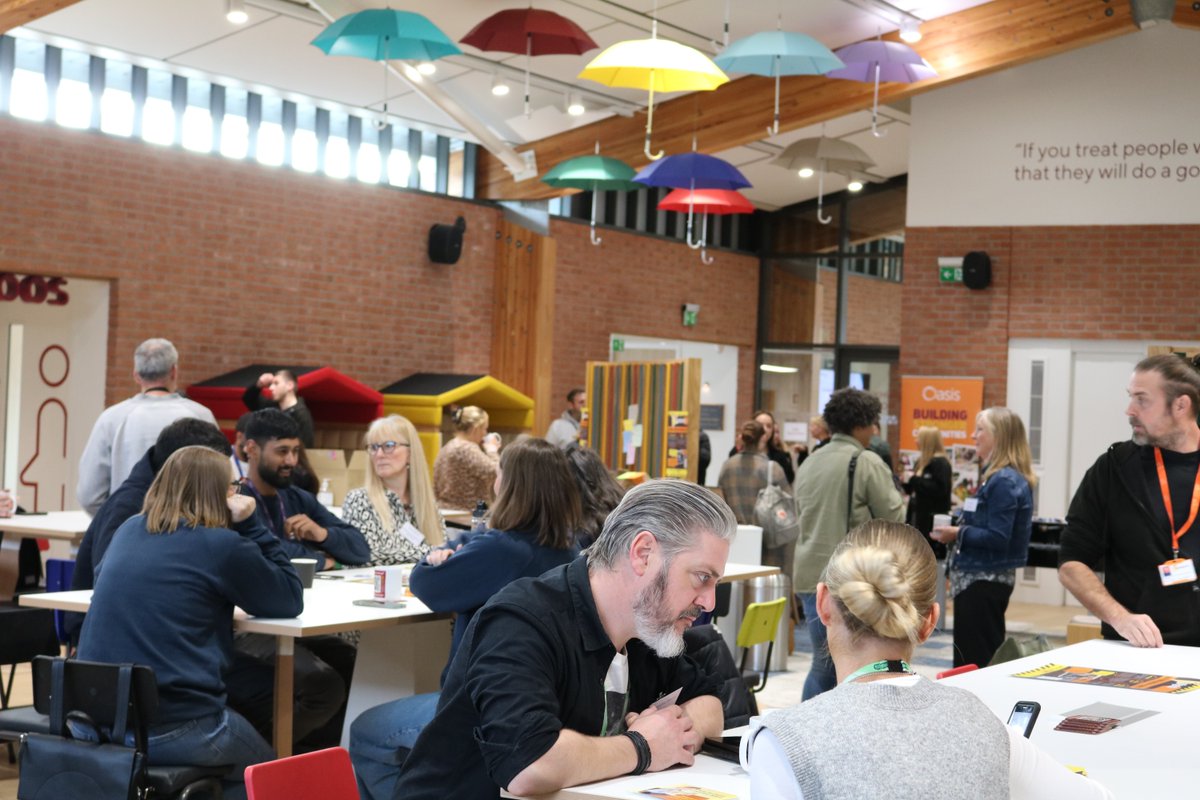 Oasis UK tweet media