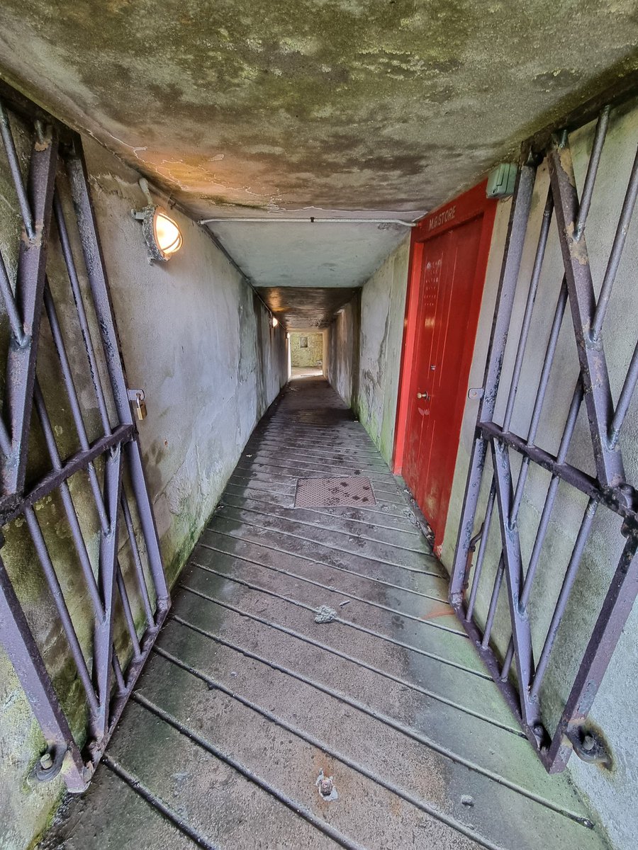 ibheritage's tweet photo. Tunnelling to the half moon at Pendennis Castle @EnglishHeritage. #heritage https://t.co/Tx6y5Ccl28