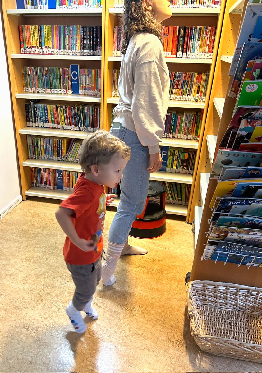 Since the Altorp Library has been open to parents, we have loaned out more than 50 extra  books. We even had some very young visitors when the BISS Babies came to explore the library with their mummies. #AltorpLibrary <a href="/BISStockholm/">British International School of Stockholm</a> @BISS_Principal <a href="/BISS_Ekeby/">Robert King</a>