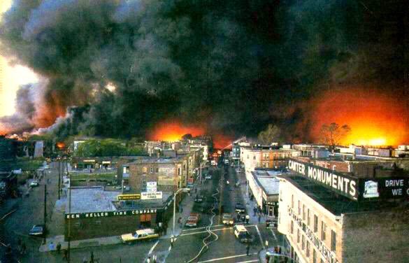 ChelseaScanner's tweet photo. On this day 51 years ago…
Day turned into night! 🔥
���Second Great Chelsea Fire”
(Sunday October 14, 1973)
#Conflagration #18CityBlocks #PlumesOfBlackSmoke #RagingFires #NoFatalities #FireFighters #ChelseaHistory #ChelseaMA #NeverForget https://t.co/I5kvTacffs