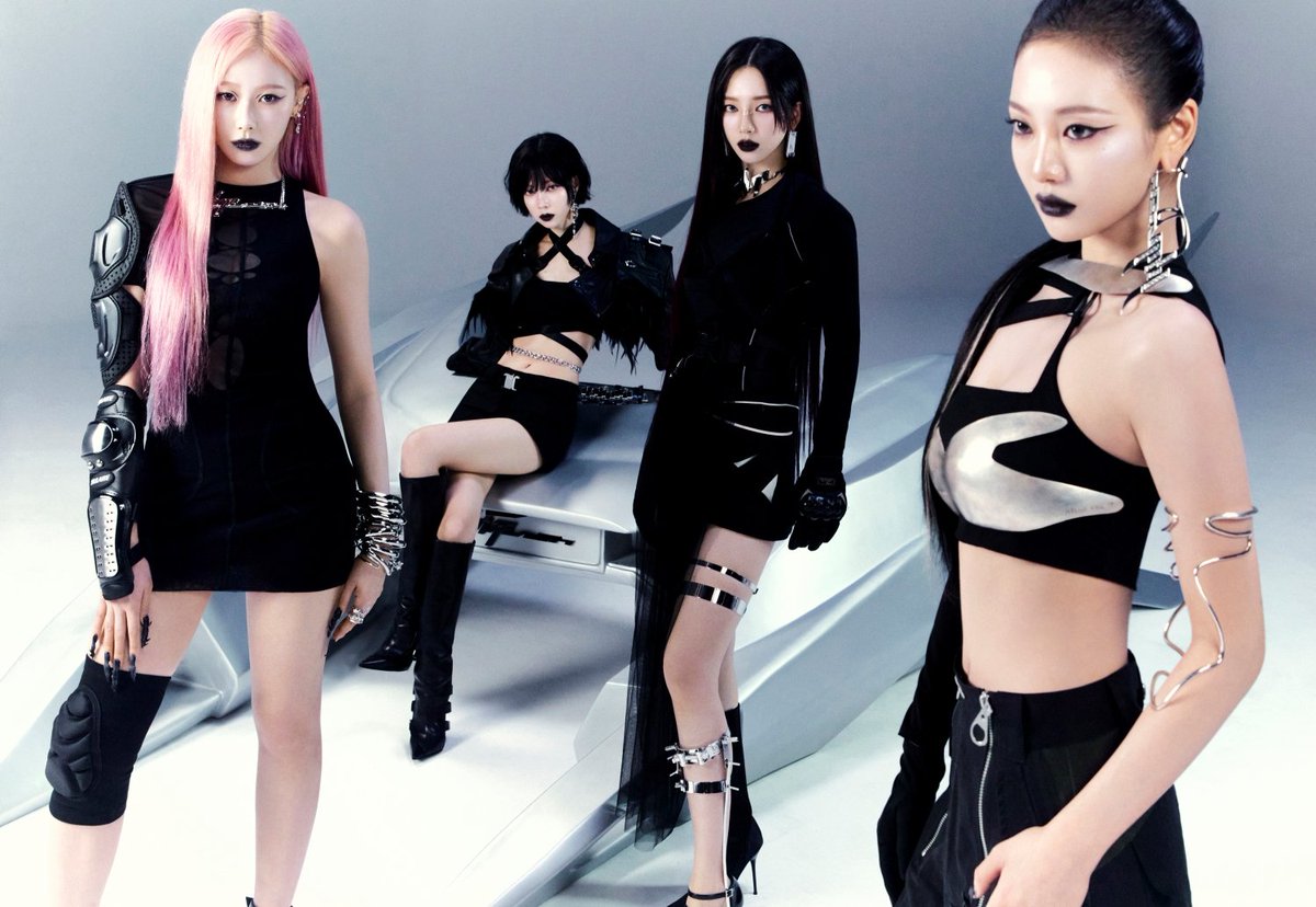 aespapic's tweet photo. I vote #aespa for Fans’ Choice - Female Award #2024MAMAVOTE https://t.co/i9xxTXhFtU