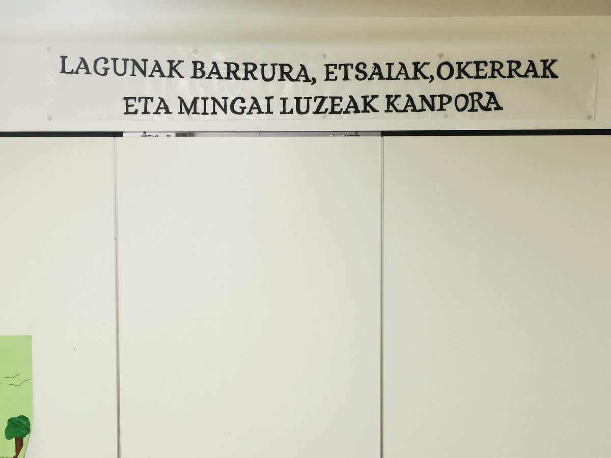 kilkerra's tweet photo. @ESantazilia Gure gelan jarri dugu, ea giroa hobetzerik dagoen. #eskerrikaskoideiagatik https://t.co/ZMpFTfqtQ3