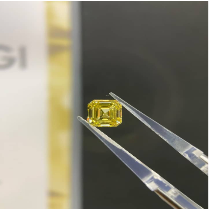 sky_comingfrom's tweet photo. Real diamonds from the laboratory with ComingFromSky. Our lab-grown diamonds offer the same brilliance and beauty as natural diamonds, ethically sourced and eco-friendly. 
Visit: https://t.co/VlRJJfUquR
📷 33783711523
#LabGrownDiamonds #RealDiamonds #EthicalJewelry #ComingFromSky https://t.co/4rj6lc1fnN