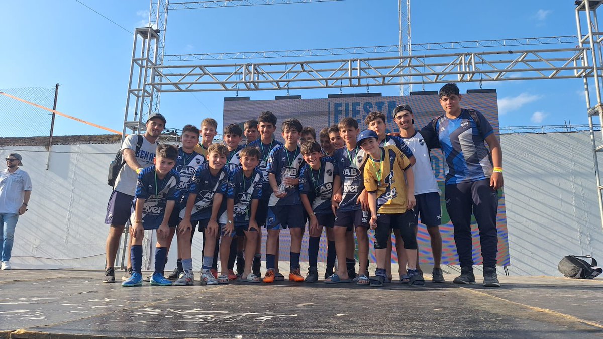 clubbenhur's tweet photo. ⚽️ #Infantiles. Este fin de semana, los #Lobitos participaron del torneo organizado por el Club Unión de Sunchales. Compitieron los equipos de las #Cat2015, #Cat2013 y #Cat2012. Esta última, se consagró Subcampeón en Copa de Plata.
#VamosBenHur 🔵⚪🔵 https://t.co/sbQgqL4njx