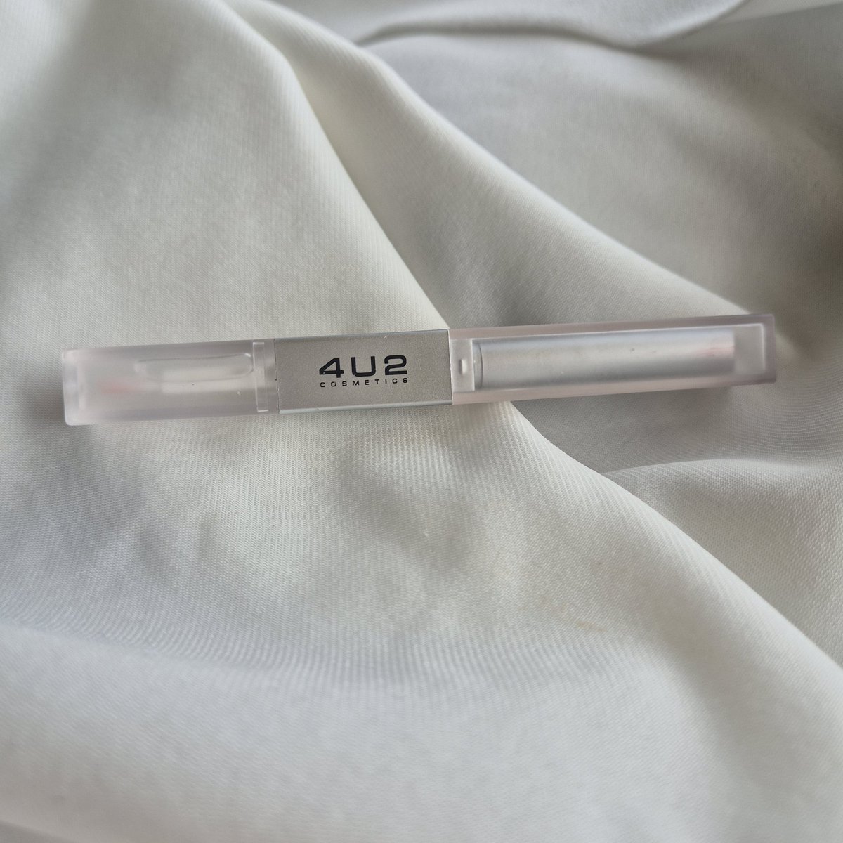 ppxxixxm's tweet photo. ☁️ ส่งต่อ 4U2 MY MATE GLOSS &amp; MATTE LIP♡ 
No.15 

120.- (ส่งฟรี) 

#4u2 #ส่งต่อ4u2 #ส่งต่อgala #ลิปgala #ส่งต่อlaglace #ส่งต่อคสอมือ2 #ส่งต่อเครื่องสําอาง #ส่งต่อคสอมือสอง #ส่งต่อเครื่องสําอางค์ #ส่งต่อคสอ #คสอมือ2 #คสอมือสอง #ส่งต่อลากลาส #ส่งต่อสกินแคร์ https://t.co/Q5Mxs0utG1