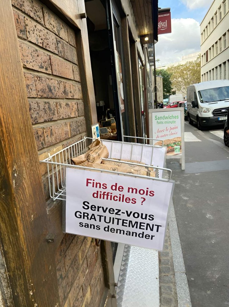 Ça c'est ma ville #Boulbi 🤩
Cette photo rebuzz actuellement. La boulangerie c'est 👉 D'un passage à l'autre de Daniel Franco à Boulogne-Billancourt 🔥 
<a href="/danielfranco_92/">Daniel Franco</a> 
<a href="/Ville_BoulogneB/">Ville de Boulogne-Billancourt</a>