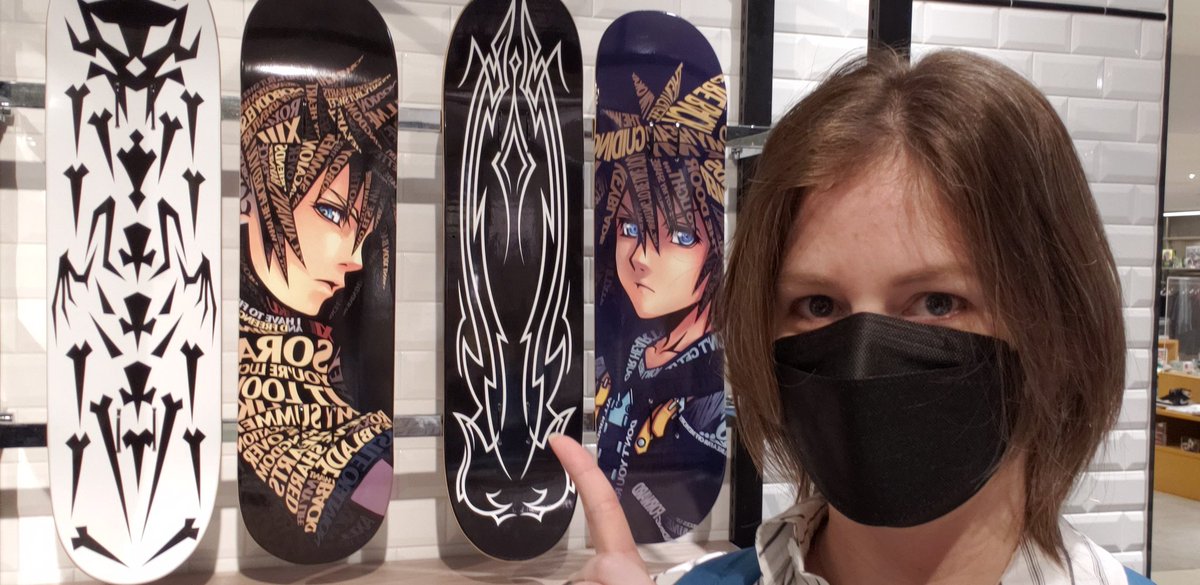 Hot_Riku's tweet photo. Oh hey I forgot the part where I stopped by the Kingdom Hearts popup in Shibuya ✌✌ https://t.co/0qtoZqAmVA