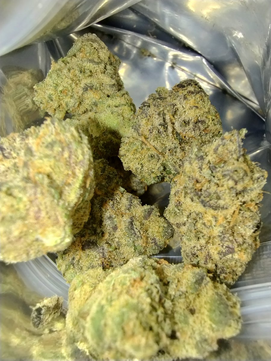 mikelbricks420 (@mikelbricks420) on Twitter photo 