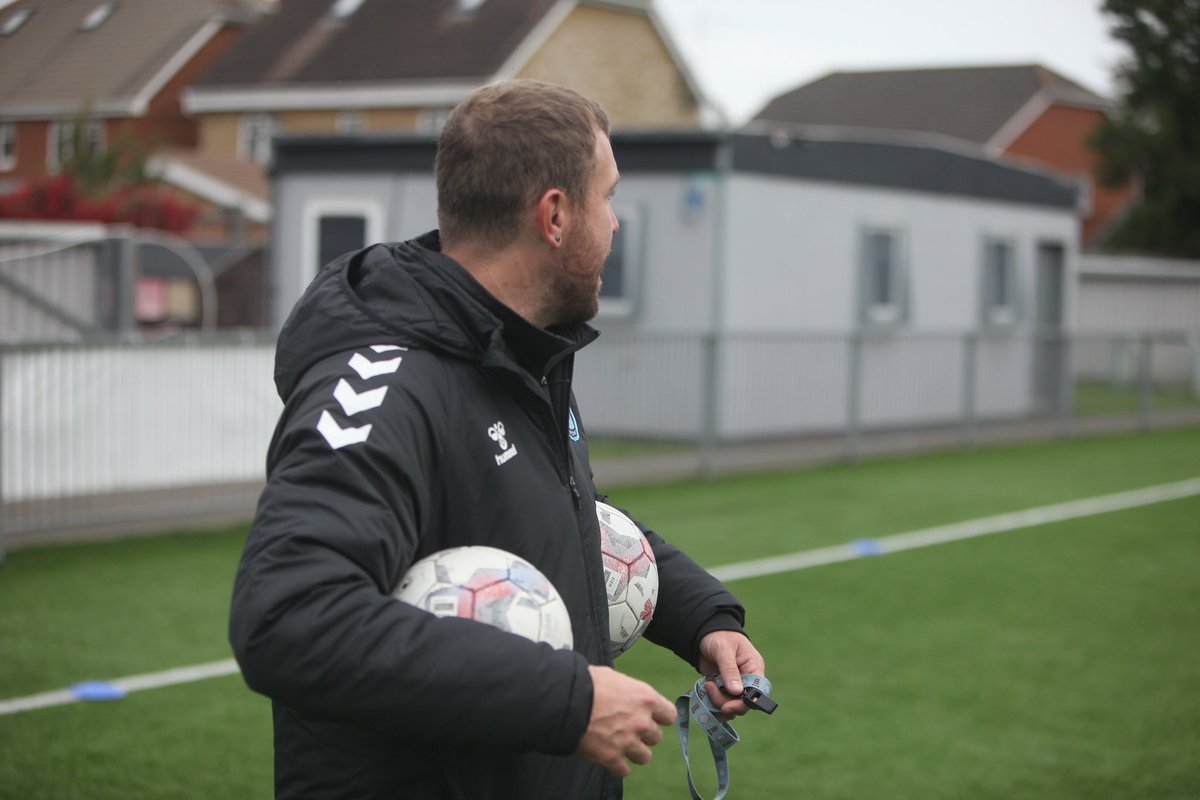 Charlie Lauri tweet media