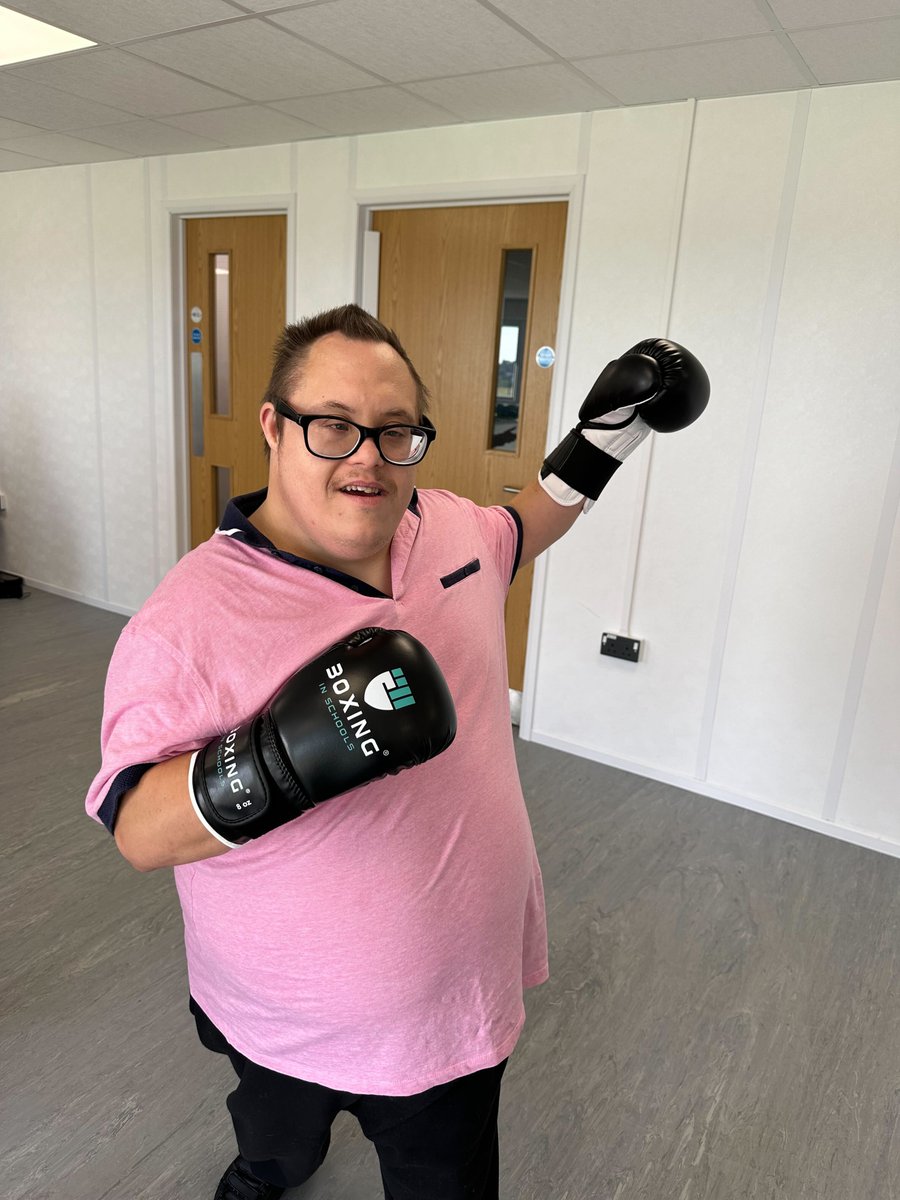 What an action-packed week at Thanet Energize!

Want to join the fun? Check out our sessions and book your spot now! 
🌟 Book now: i.mtrbio.com/inclusive-sport

#InclusiveSport #ThanetEnergize #CommunitySports #DanceAndBoxing #CanterburySessions #ActiveLife #SportsForEveryone