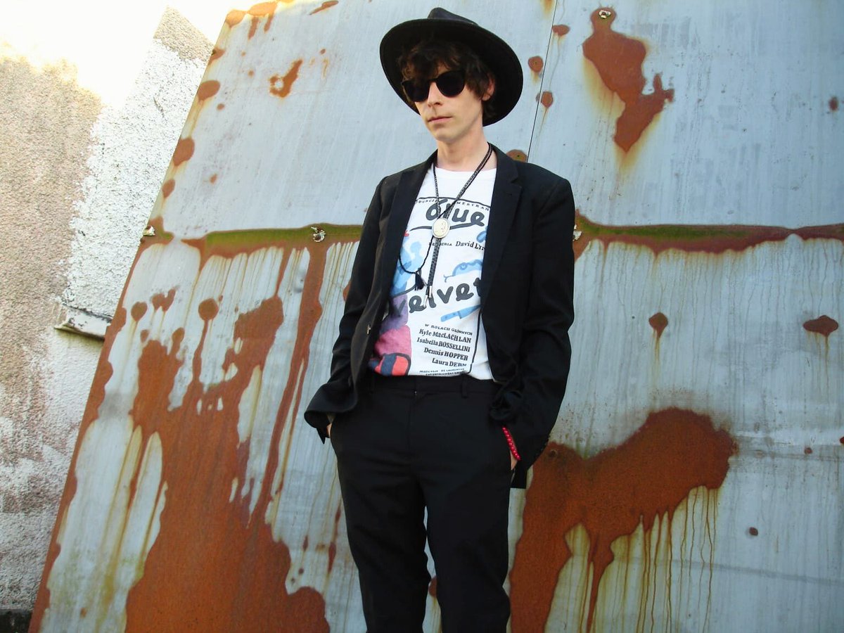 Ahead of the release of his sublime new single ‘You Really Have Me’ this Friday, Lisburn artist AM Shanley waxes lyrical about some of his all-time favourite songs, featuring Sparklehorse, Cat Power, Quasi, Guided By Voices and more 

thethinair.net/2024/10/monday…