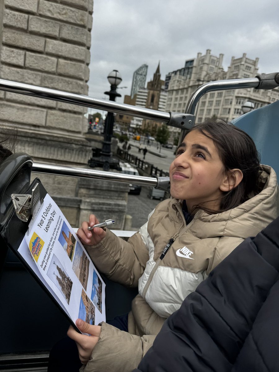 Mr. Gilbert Year 5 (@mrgilbertremat) on Twitter photo The children are looking for famous landmarks on our tour <a href="/hgprimary/">Heygreen Primary</a> <a href="/RainbowEduMAT/">Rainbow Education MAT</a> The children are looking for famous landmarks on our tour <a href="/hgprimary/">Heygreen Primary</a> <a href="/RainbowEduMAT/">Rainbow Education MAT</a>
