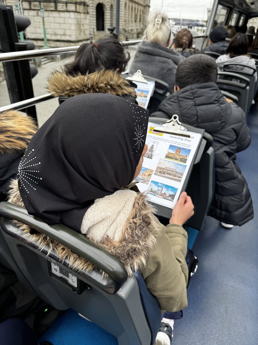 Mr. Gilbert Year 5 tweet media