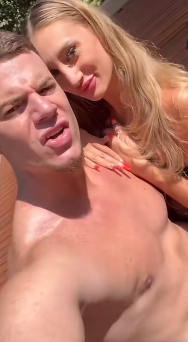 SAYASTORYBUZZ's tweet photo. AD Laurent a craqué avec Pépettes et Mymy et aussi avec soleil, on a les vidéo ! 🚨
La vidéo de Alicia la meuf de Chris aussi        

LIEN EN BIO https://t.co/Ihmyr6LfR5        

Je leak aussi le mym / onlyfans de Leana zaoui astrid Nelsia ad Laurent Maeva ghennam / pdiddy https://t.co/g9gch5yUst