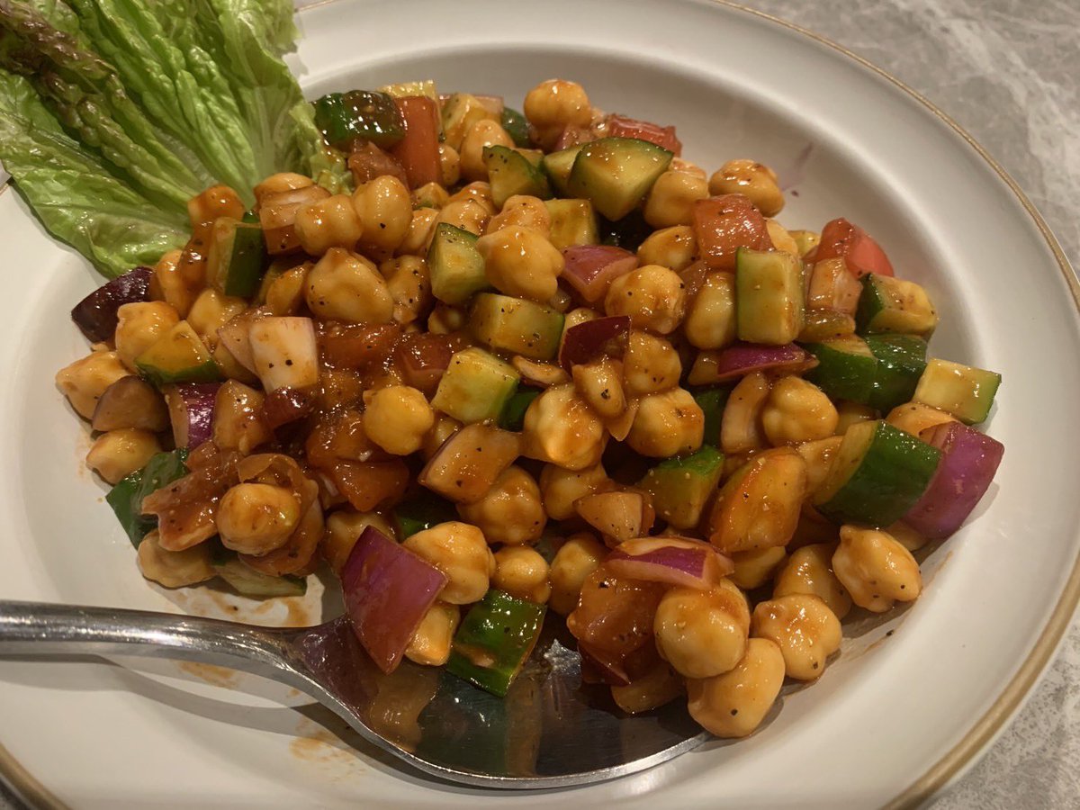 ShoAsako's tweet image. 佐倉市スパイスクラブで、ナムキンロシュと、ベジタブルプラオ、チャナチャット😘金曜日に来たのにまた来ちゃった❤️月金限定ナムキンロシュお肉トロトロ❣️ロティ🫓でいただきました。プラオもスープ吸っておいしかった😋
#ビリヤニ
#パキスタン料理
#SPICECLUB
#佐倉市
#NAMKEENROSH
#ナムキンロシュ