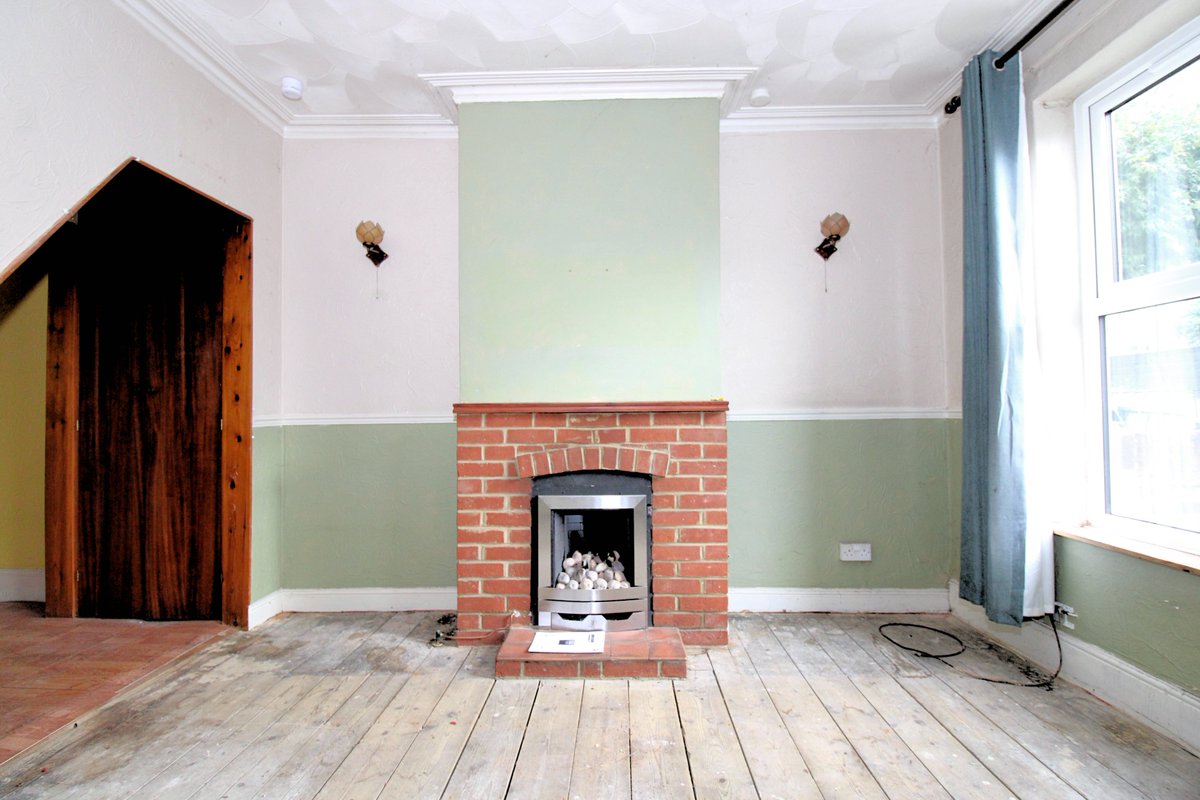 Heritagehsl's tweet photo. In need of updating is this Victorian period three bedroomed mid terrace with accommodation including lounge, dining room, kitchen and ground floor bathroom with two double bedrooms off landing with bedroom three off bedroom two.  offered with no onward chain. https://t.co/4WdZr8Nn1u