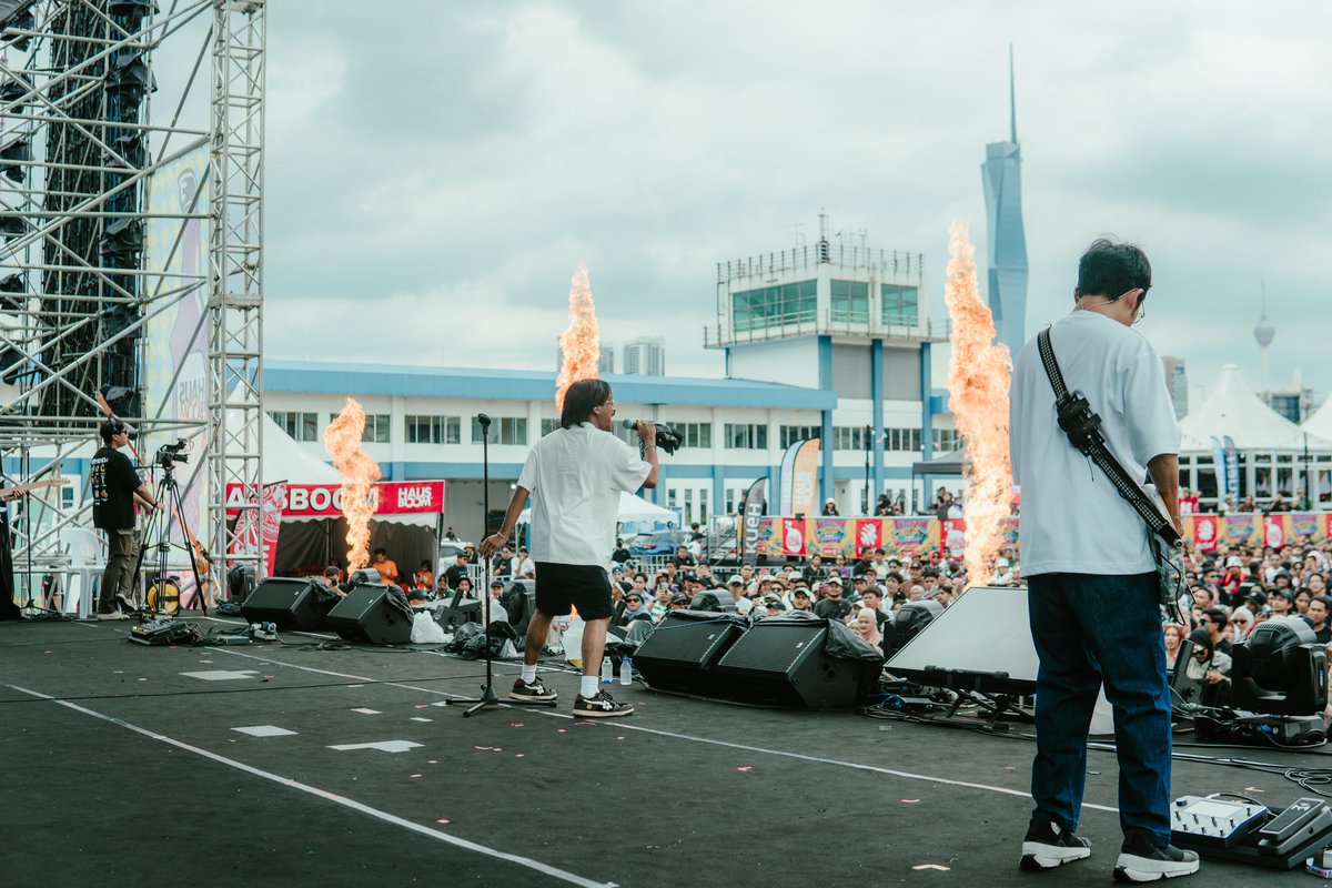 6/10/24 #hausboommusic2024 with <a href="/LuqmanPodolski/">Podol</a> &amp; ker.ex band at bandar malaysia sungai besi. <a href="/HausboomHQ/">Hausboom</a>