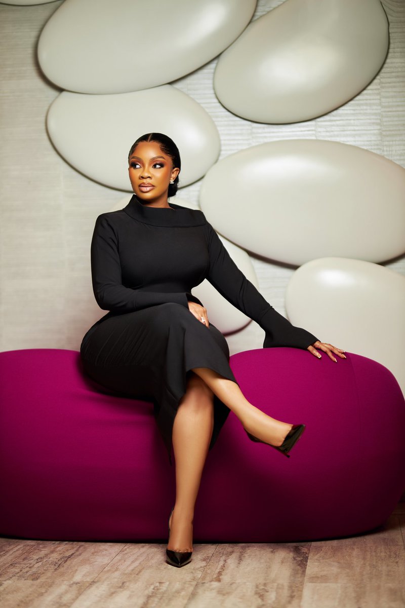 Serwaa_Amihere's tweet photo. New week, same goals. Let’s get it… https://t.co/MQbt1g63oo