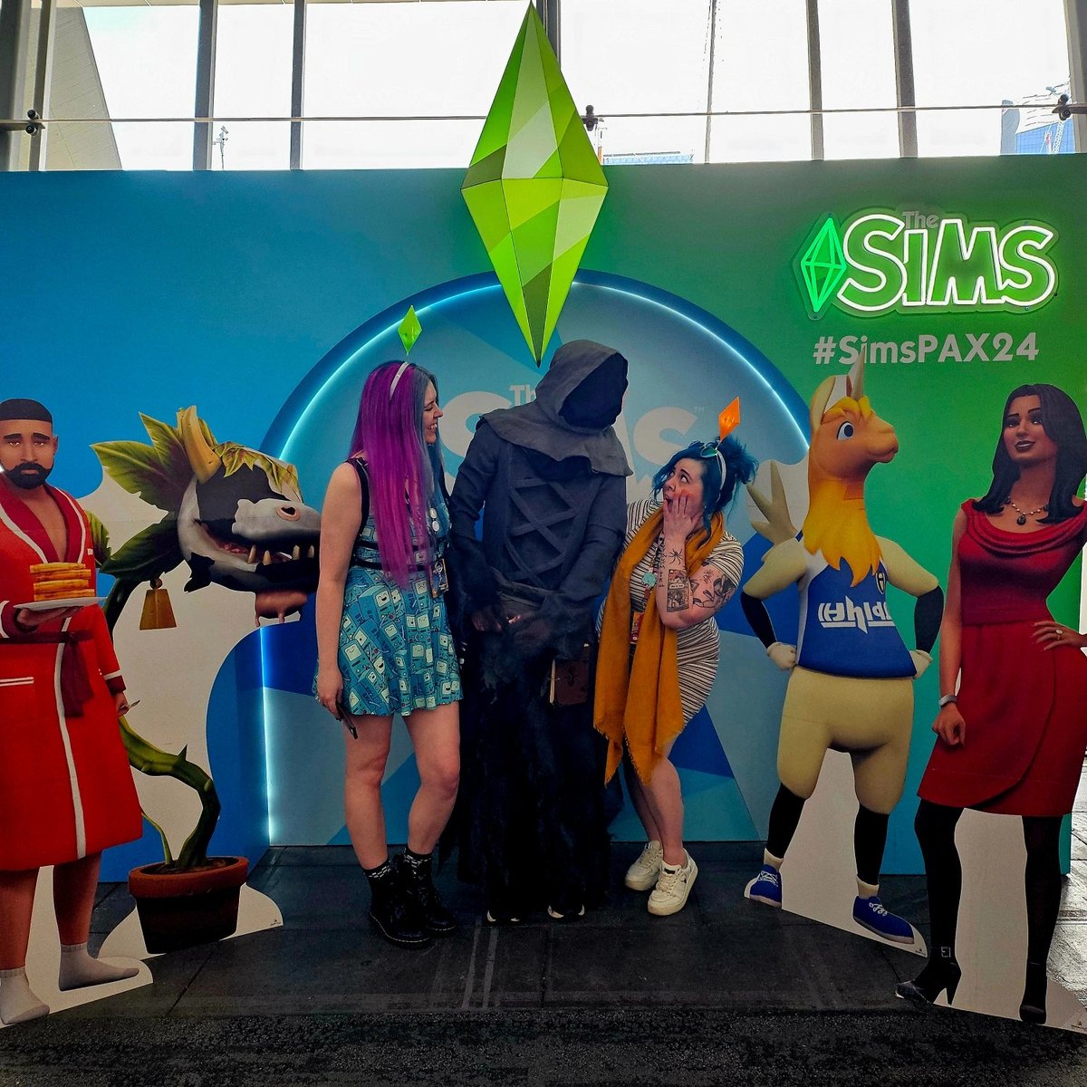 MissAprilxTTV's tweet photo. Done and dusted for another year! 
Loved the panels and time spent with my Pax gang 🤍

#paxaus2024 https://t.co/nICETXMZEQ