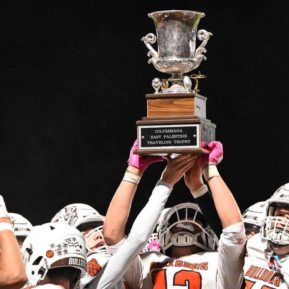 EP_BulldogFB's tweet photo. ๐ What a feeling!!! Now itโs back to the grind, winning is back on our mind!! ๐ค
#BackOnTheGrind #BulldogNation #TheseDogsAreDifferent #Bulldogs #WhatAFeeling #HighSchoolFootball #EastPalestine #Dawgs #FridayNightLights https://t.co/6n3n4jcF5W