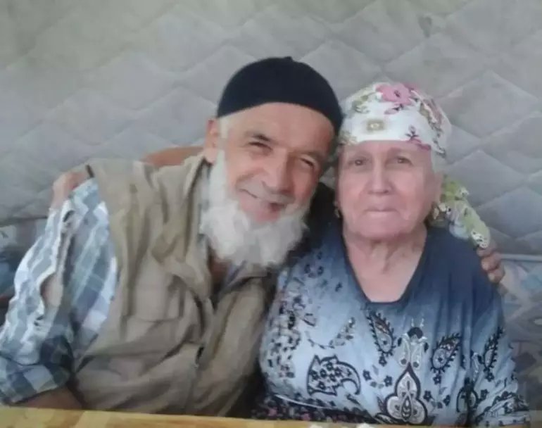 sayfa_16's tweet photo. Bursa'nın Orhaneli ilçesinde dedesi Mustafa Macar ile birlikte yaşadığı Cavidan Aydın'ı ve arkadaşı Ufuk Can Us’u (17) öldüren Mehmet K. (16) ile olay anında yanında olan arkadaşı Alper E. (17) tutuklandı. #göynükbelen #orhaneli #mustafamacar #ufukcanus https://t.co/7ZXZeWcHHk