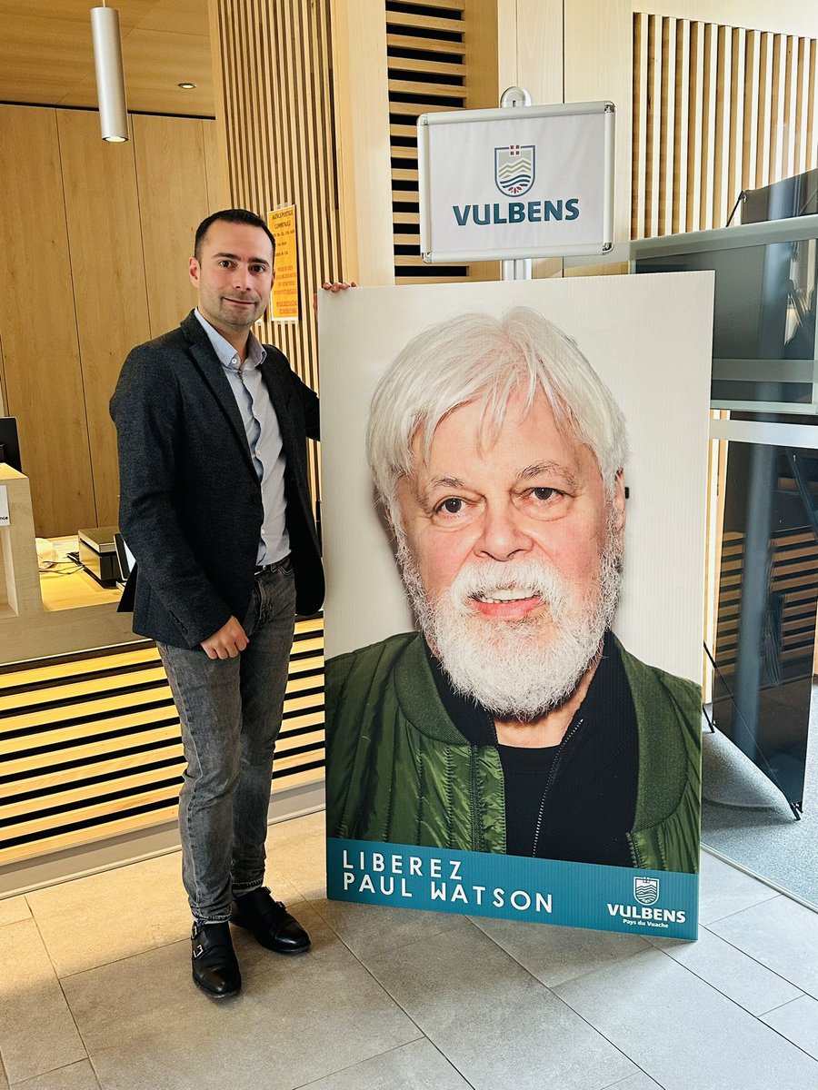 fbenoit74's tweet photo. @VulbensOff soutien la libération de @CaptPaulWatson @SeaShepherdFran https://t.co/KgL926oXHS