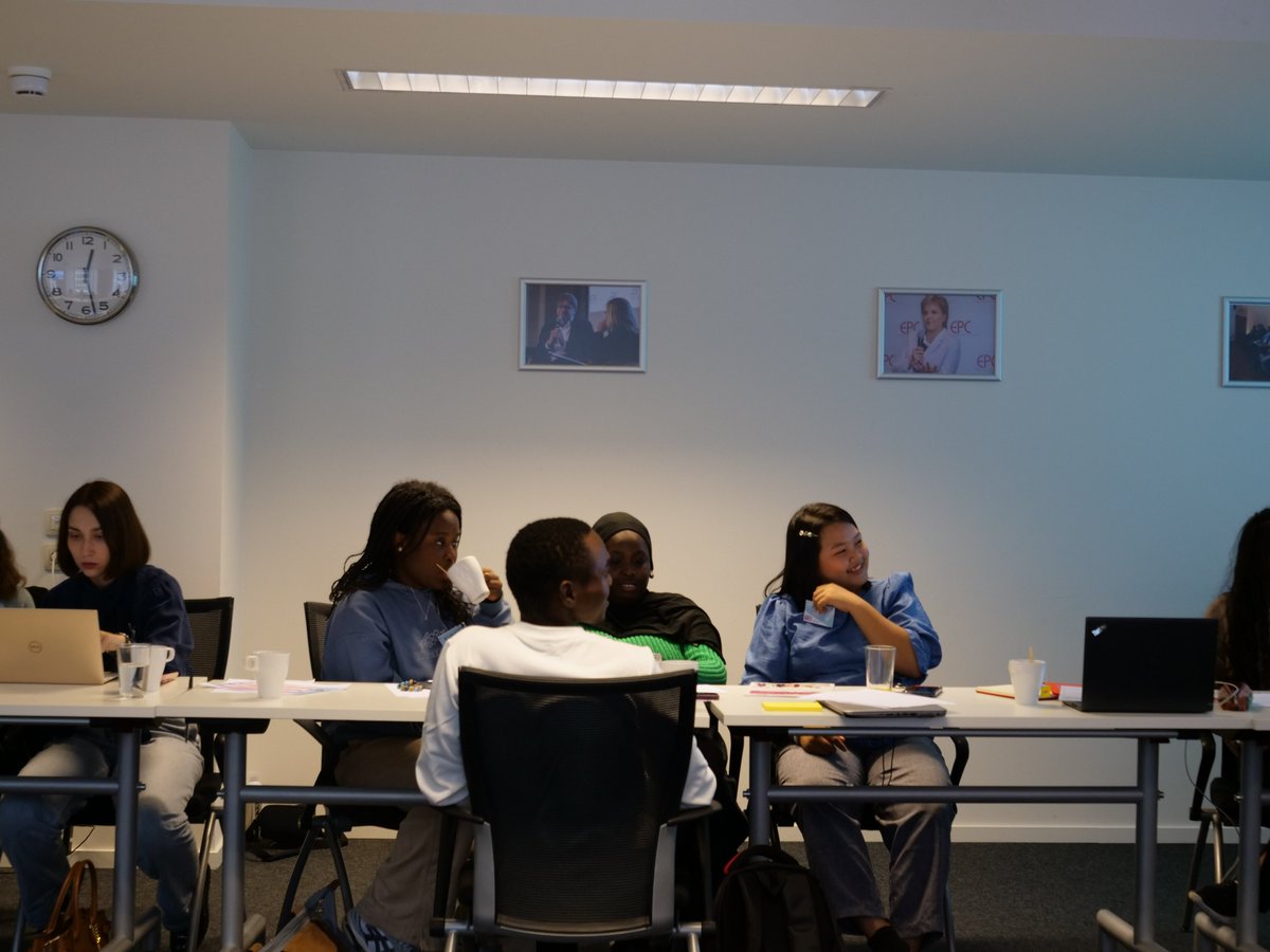 EU Girls Week tweet media