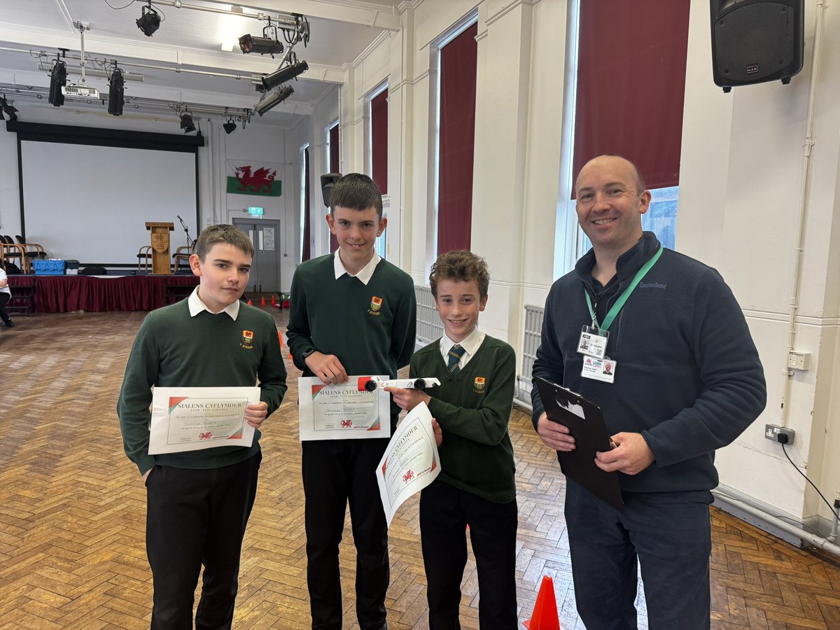 F1 in Schools Ysgol Y Strade tweet media