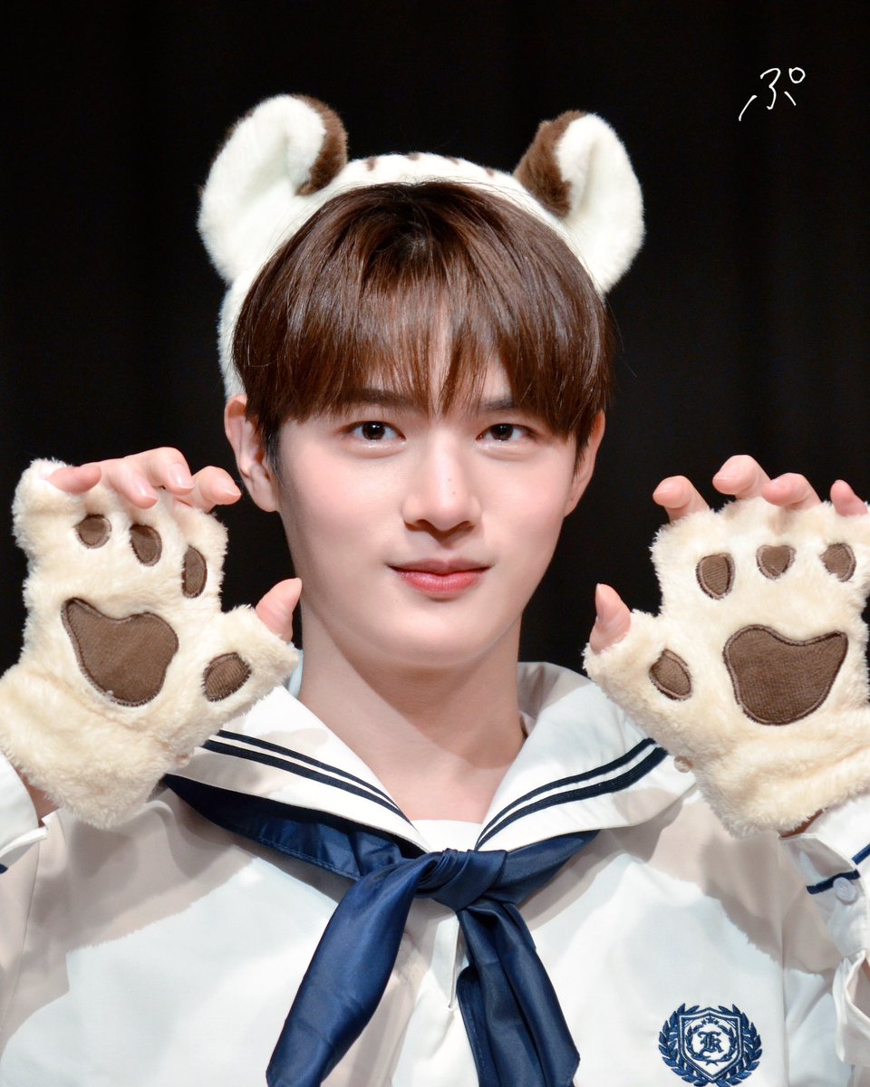 可愛いだけじゃダメですか？

#지은호 #은호 #JiEunHo #루네이트 #LUN8