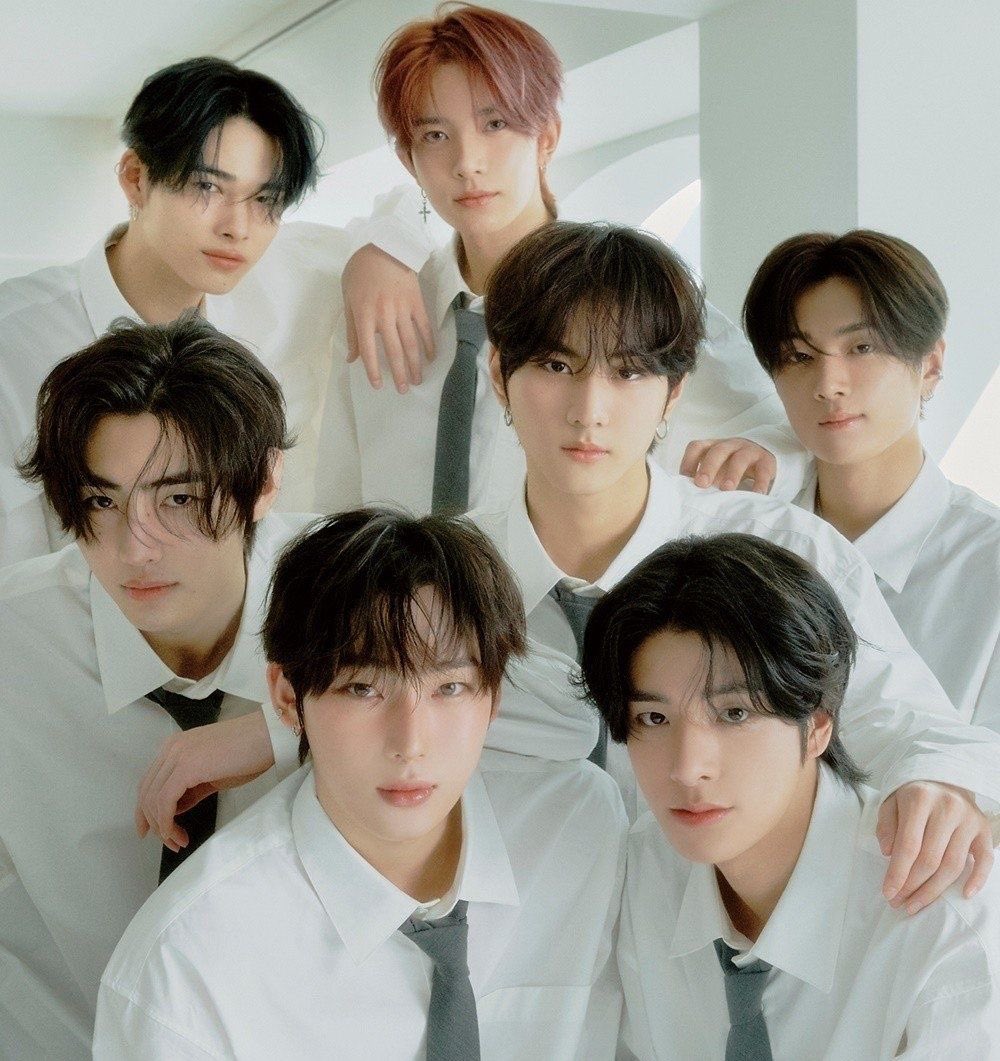 BalqisAkhma's tweet photo. ENGENE , this is not about enhypen , let’s support #RIIZE’s fandom briize , who are going through this difficult time right now . Regardless of the reason for removing a member , let’s show solidarity
#SMSupportsBullies
#FVCKYOUSM
#RIIZEOT7 https://t.co/bxrN61A8TB