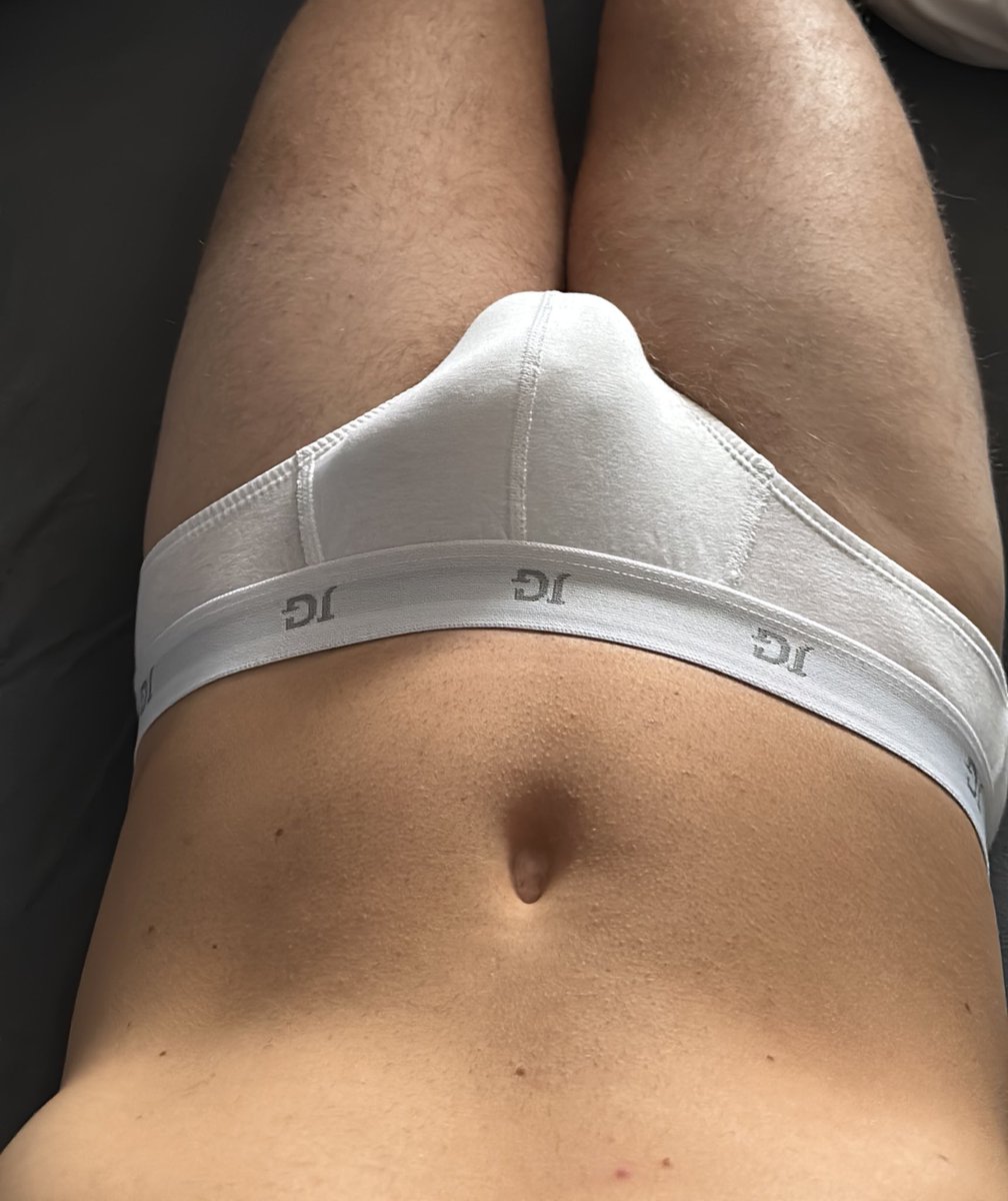 021nick0's tweet photo. Wat vinden jullie van mijn nieuwe onderbroek?

#bi #gay #underwear https://t.co/jJlTPVOK7l