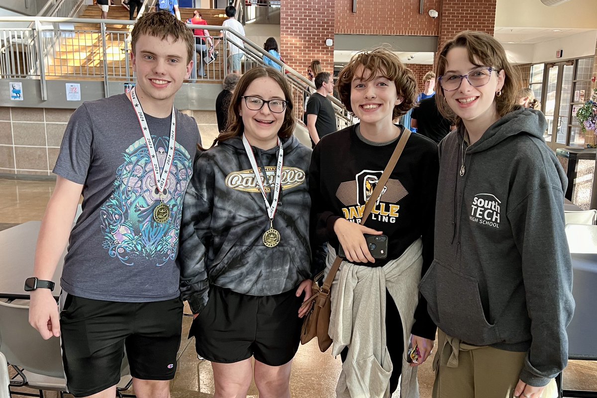 JV Quiz Bowl competed in the Greyhound Invitational on Saturday. 3 brand new players, everyone scored, and Henry and Lily were both ranked in the top ten individually. It was a long day but things were learned and fun was had. Here’s to a great season! <a href="/OHS_Tigers/">Oakville High School</a> <a href="/MehlvilleSD/">Mehlville School District</a>