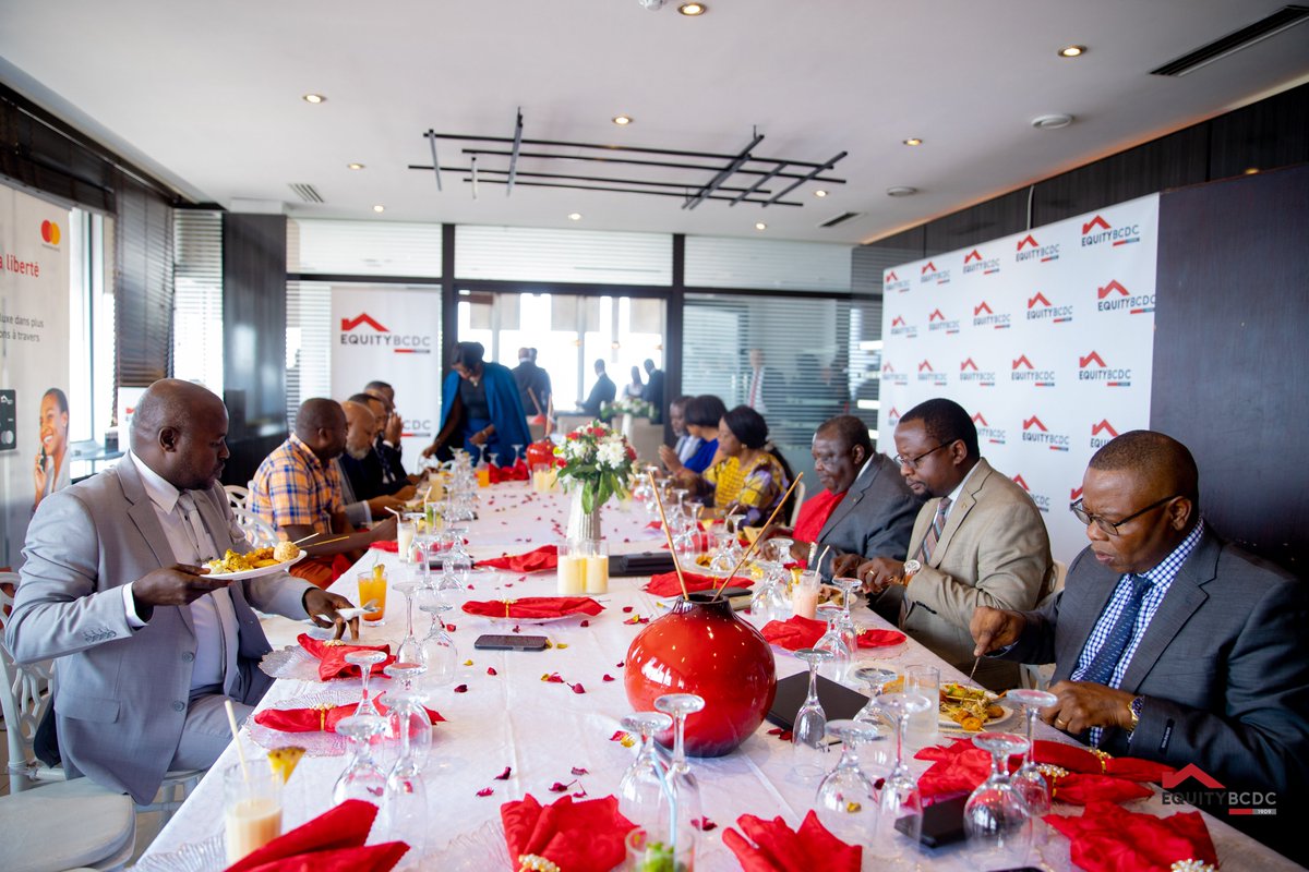 CelestinMukeba's tweet image. CUSTOMER WEEK 2024 | Brunch | Retour en images 📸
Dans le cadre de la customer week, EquityBCDC a organisé deux sessions networking brunch avec les clients de ses différents segments dans le but d'échanger sur les points d'améliorations des services de la banque.
#Equitybcdc