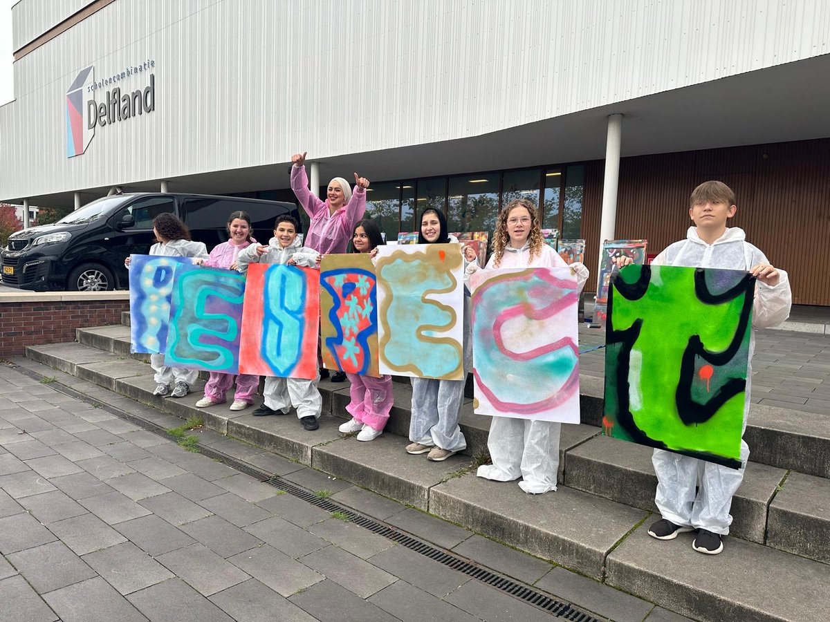 scdelfland's tweet photo. Maandag. Een creatieve opdracht in het teken van RESPECT. Respect man! https://t.co/NThR6XWH5n