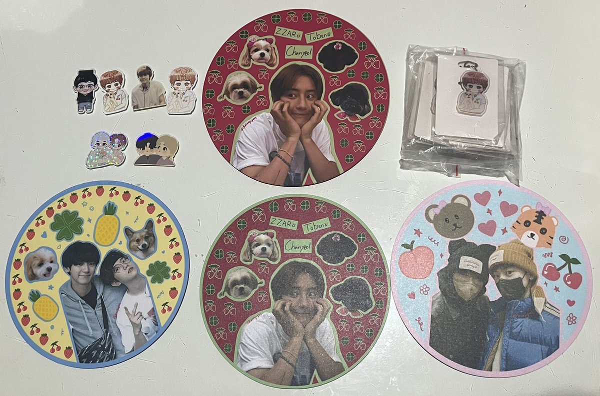 BunnyCottonL's tweet photo. Our fan support for Chanyeol City-scape in Manila is complete! See you on Saturday! @horangigom

Keyrings: @kyohwoah
Round fans: @StudioNBNM @yellowskyshop
Stickers: @Penerieart @peachtokkiclub

#CityscapeInManila #CityscapeinMNL #CHANYEOLinMANILA2024 #CHANYEOL https://t.co/tmxi2IZWEy