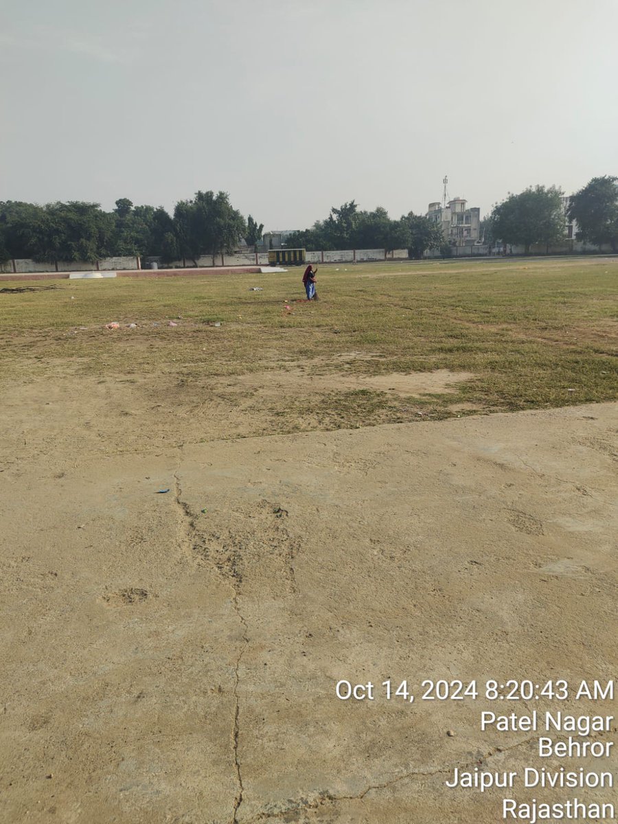 BehrorNagar's tweet photo. बहरोड़ स्टेडियम में दशहरा मेला में रावण दहन आयोजन से स्टडियम में हुई गंदगी को साफ कर स्वच्छ किया गया #SHS2024 #lsg_rajasthata #MoHUA_India #pmu_sbm_raj #SwachhBharatAbhiyan
#SUPBAN #MoHUA #SwachhataPakhwada #SwabhabSwachhata https://t.co/NcgFWMWBfe