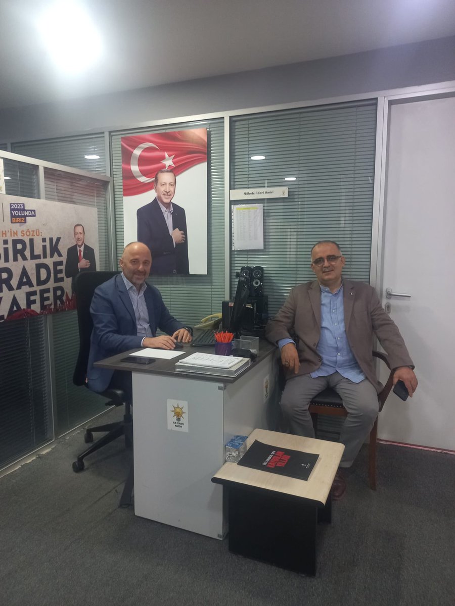 akpartifatih's tweet photo. Fatih İçin Nöbetteyiz!

Bugün AK Parti Fatih Teşkilat Nöbetçimiz İlçe Başkan Yardımcımız @ONuriYildiz 

Nöbet Saatimiz:
⏰10.00-17.00

🖊️Soru, görüş ve önerileriniz için bizi arayabilir ya da ziyaret edebilirsiniz.

📍AK Parti Fatih İlçe Başkanlığı
☎️0212 491 08 08

@yakup_yasaa https://t.co/TpQBcPbPcB