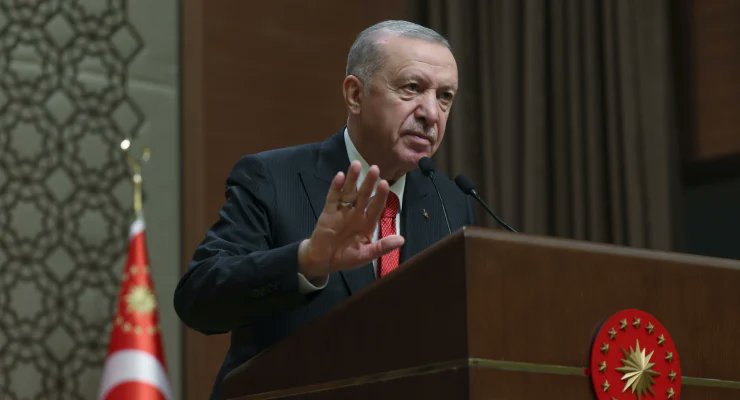 DikenComTr's tweet photo. Erdoğan: Milyonlarca vatandaşımız sırf anasının dilini konuştu diye ötelendi

https://t.co/ijyBYOY1F4 https://t.co/huomDDIDJ8