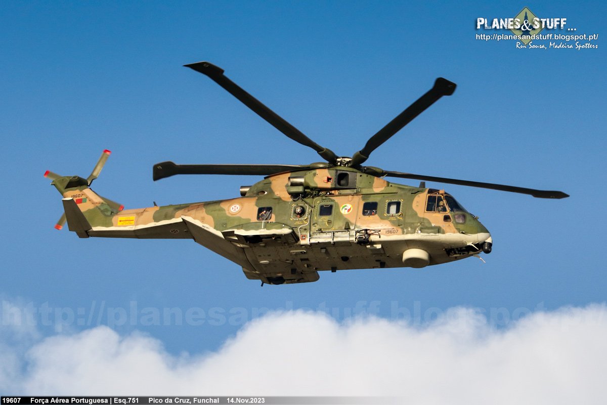 Planesandstuff's tweet photo. Resgate da @Esquadra751 da @fap_pt na Madeira:
https://t.co/TwJ2D9CDpx https://t.co/r8ttickthn