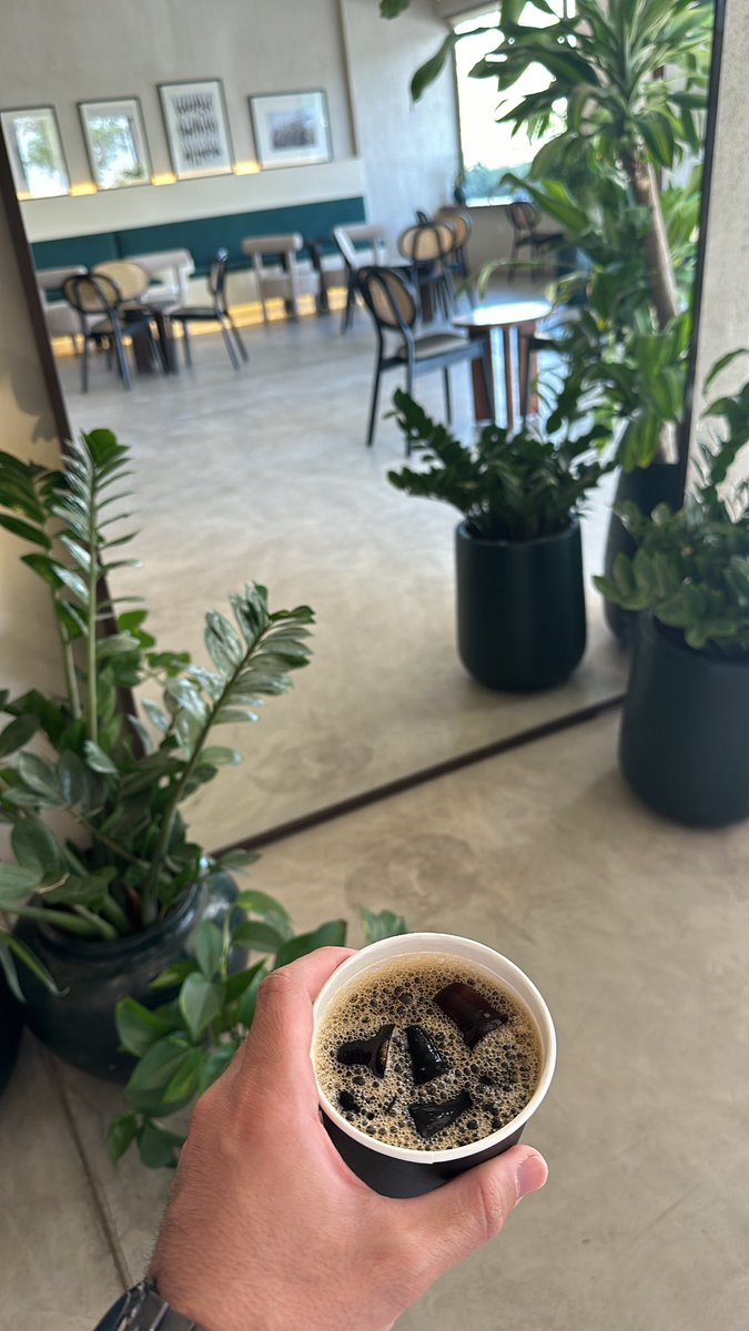 oovcv's tweet photo. العذر قهوة والمقصد لقى 🤎. https://t.co/sxIgxS4Usp