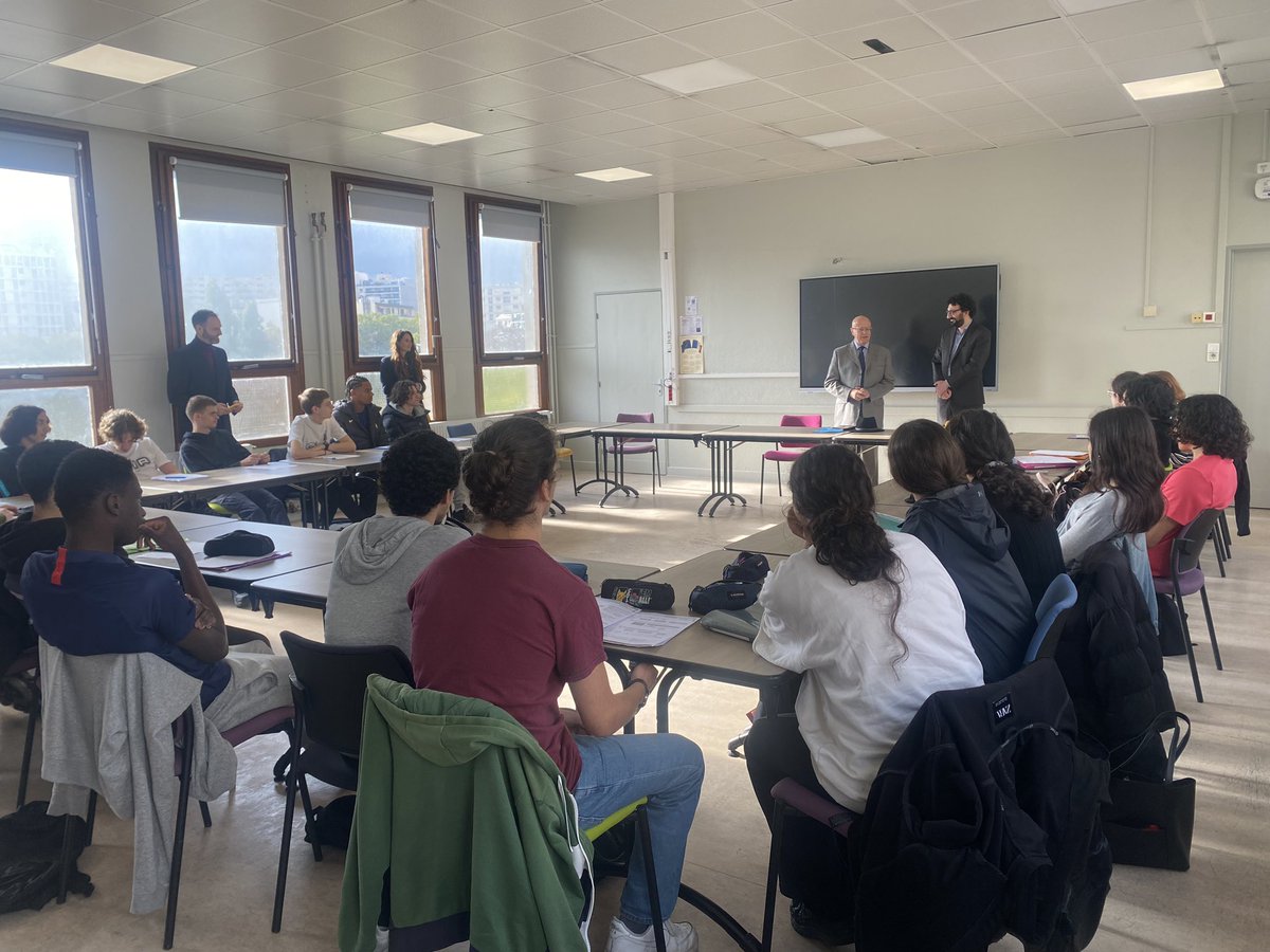 INITIADROIT tweet media