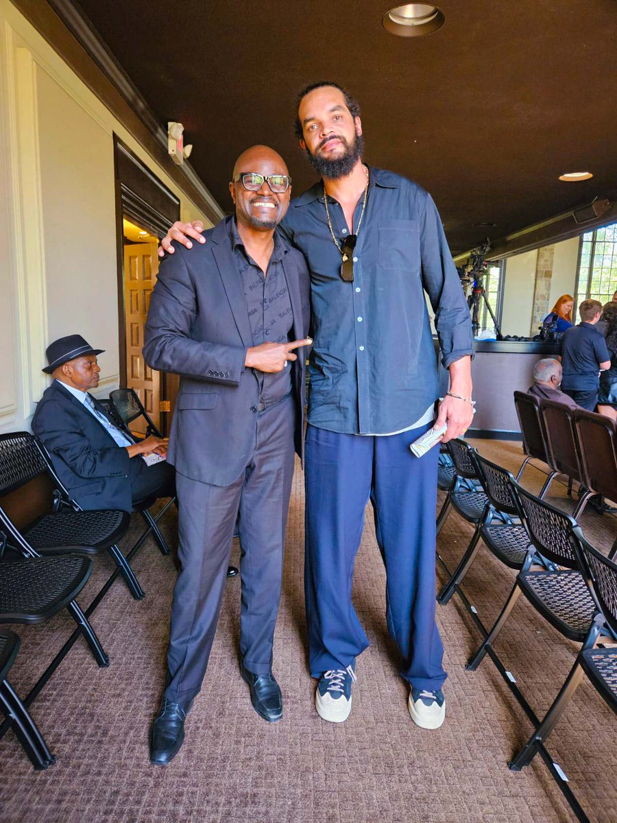 Roger_Muntu's tweet photo. Atlanta, Georgia USA 🇺🇸 at Mutombo Dikembe's funeral:
With NBA Joakim Noah
#nuggets #bal #wnba #mutombofoundation #basketball #ilovethisgame #Michaeljordan #patrickewing #alonzomourning #alleniverson #coach #gwcs #dikembe #mutombo #hakimolajuwon #ChrisTucker #joakimnoah https://t.co/criVcbPtQk