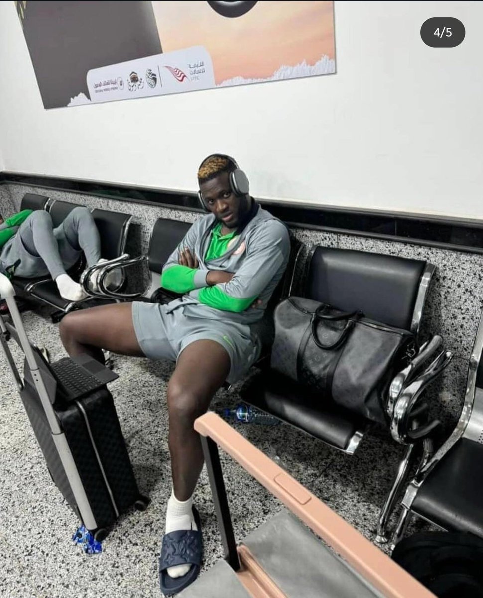 #Libya kept a whole comrade stranded 😑 
They will hear from us, no worry <a href="/boniface_jrn/">Victor Boniface</a>