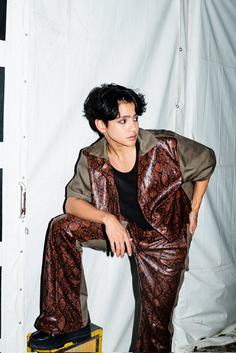Official_ALAMAT's tweet photo. Tomas | ALAMAT for BYS Fashion Week Day 3

Designer: Russel Villafuerte (@RussellVTV) — Strongvillage
Photographer: Alvin Chua &amp; @DaniPojas https://t.co/KPHQP4Qk3U