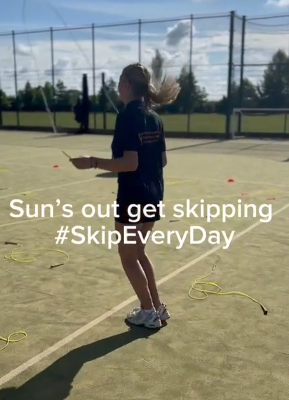 The sun’s out let’s skip … grab a rope and skip anyway you can today!
vimeo.com/973294919?share

#SkipEveryDay #EqualPlay