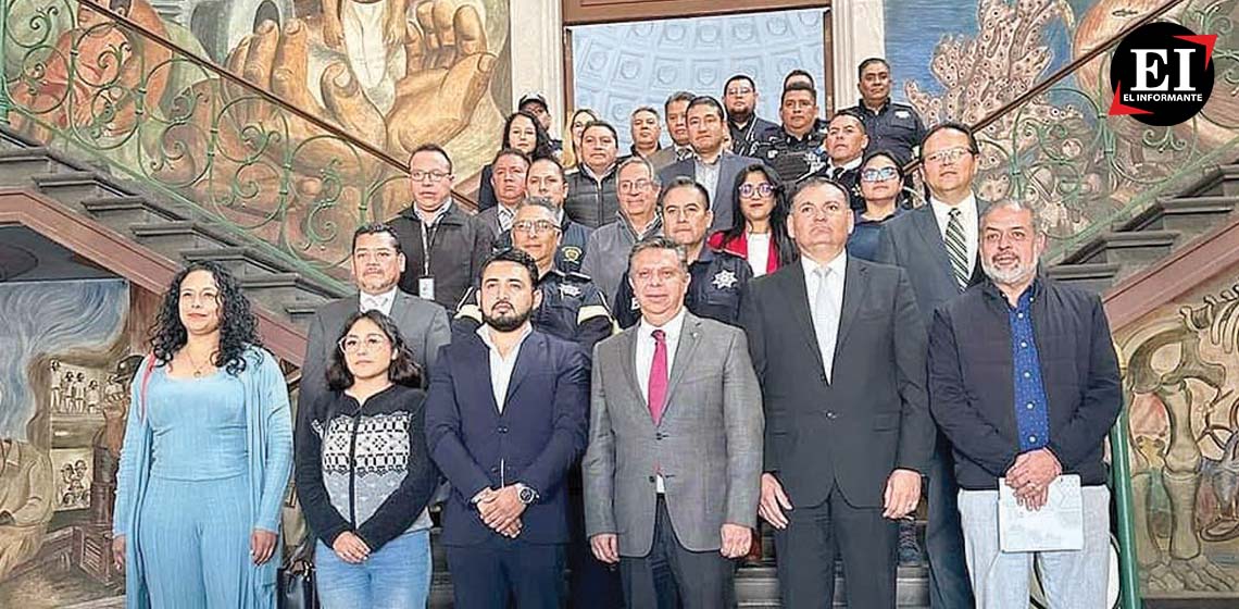 ElInformanteMX's tweet image. Se reúnen @SS_Edomex y la @UAEM_MX para elaborar #EstrategiasDeSeguridad para beneficiar a la #ComunidadEstudiantil

Trabajan #representantes de la @SEDENAmx, @FiscaliaEdomex, @SEMOV_Edomex, @CEAVEM, @GN_MEXICO_ y @CANAPAT en el #análisis e #implementación de #operativos en…