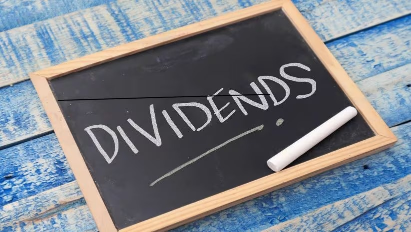 CNBCTV18News's tweet photo. #2QWithCNBCTV18 | #HCLTech announces a dividend of ₹12 per equity share (face value of ₹2) for #FY25 

Check record date and other details here | #HCLTechQ2 #Q2Results @senmeghna 

https://t.co/y99vYIvyZ3 https://t.co/TNADjeKIkj