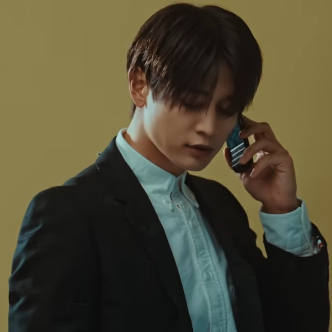 몰리 tweet media