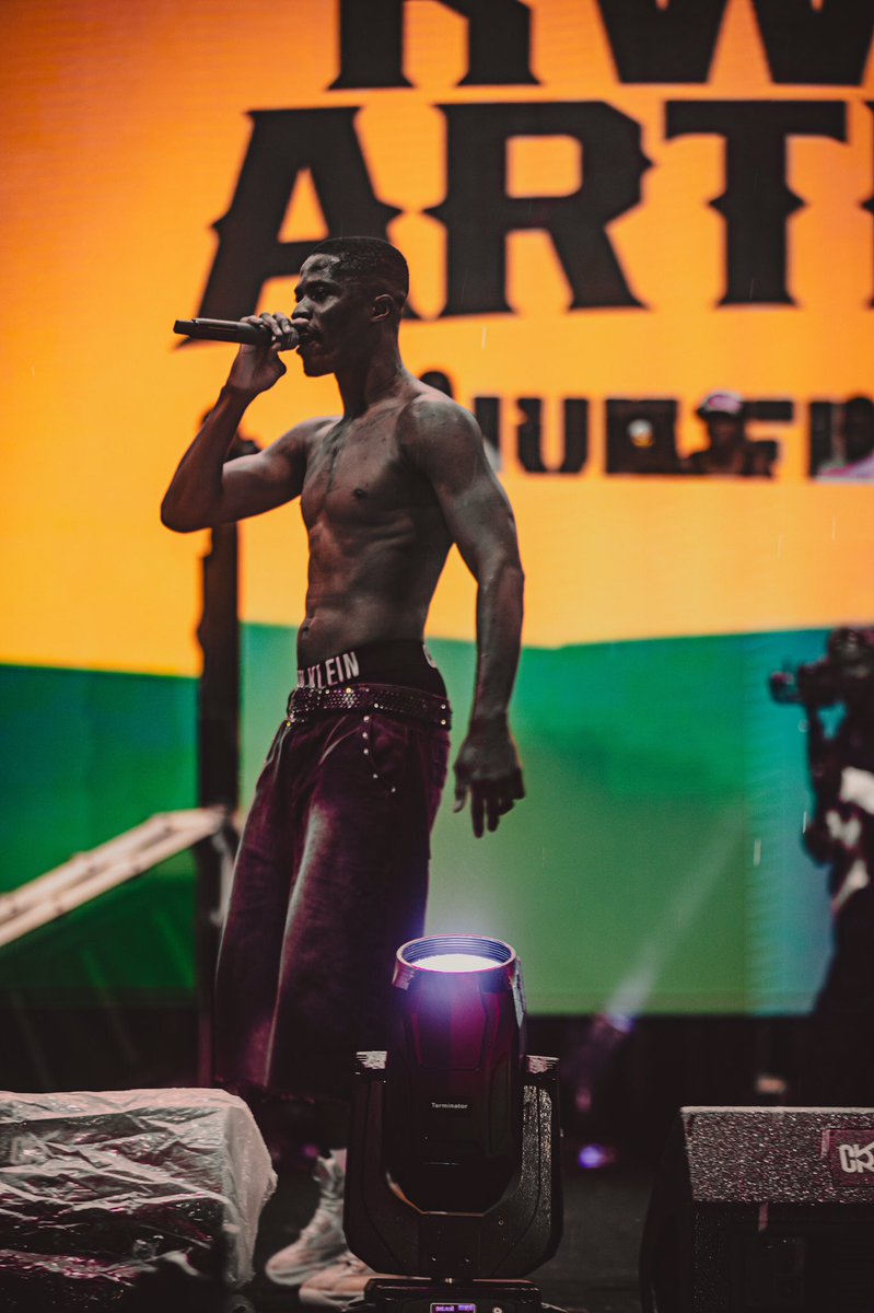 mj_jpgs's tweet photo. @KWESIARTHUR_  @tidalravefest 
#He never left #SONOFJACOB https://t.co/wJJOZoYDGZ