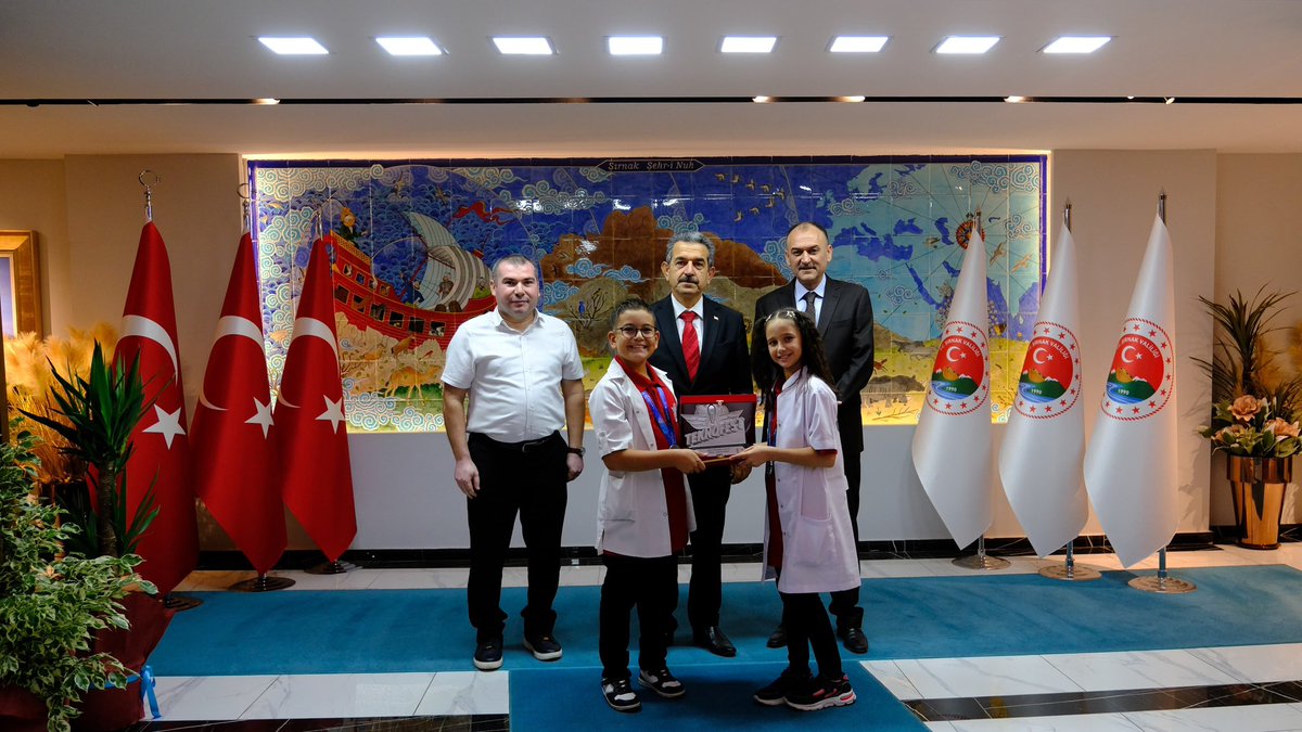 Cizre’nin Şampiyon Cezerileri

2024 TEKNOFEST'de Yapay Zeka Destekli Kimya Labaratuvarım Projesi ile Türkiye 2. olan Günümüz Cezerileri Takımı danışmanı Murat Işıkoğlu ve kıymetli öğrencilerimiz Sevde Güntaş ile Yağız Taha Doğan Sayın Valimizi ziyaret etti.

Tebrik ederiz.